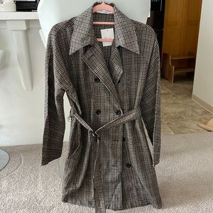 Brand New Nic & Jo Plaid Women’s Coat Medium Size
